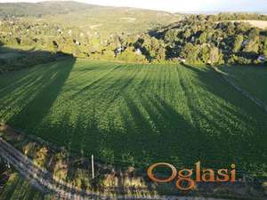 **Na prodaju građevinska parcela – Ležimir, vikend naselje Gaj**